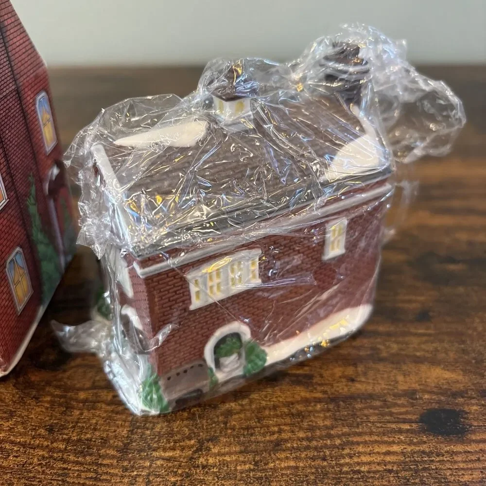 1997 Department 56 Gad's Hill Place Building Ornament Charles‎ Dickens Heritage
